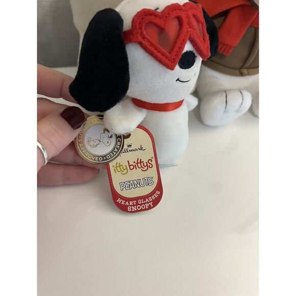 SNOOPY PLUSH TRIO *SOME TAGS* Santa Christmas Heart Glasses ITTY BITTY Metlife - Picture 3 of 7